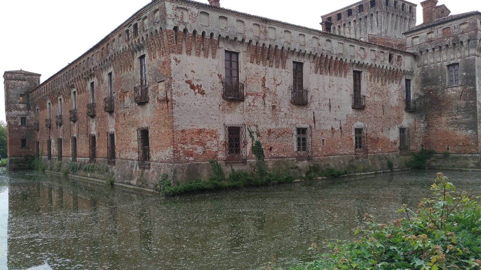 castello di padernello castello di padernello